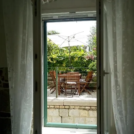 Old School * Kaštela